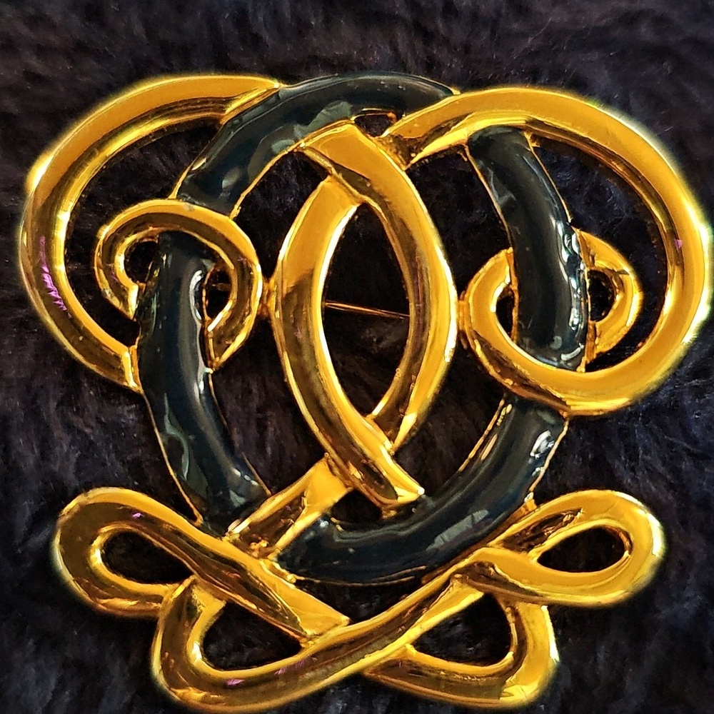 Vintage Marked AK Anne Klein Navy And Gold Swirl Brooch Pin